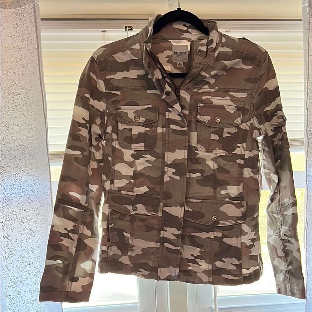 Women's Camouflage Jacket